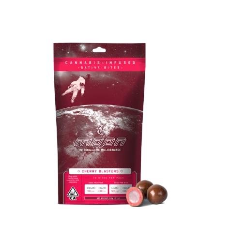 Cherry Blasters Bar chocolate bar, 0.1g or 100 milligrams, a tenth of a gram, from the Moon brand offering a sativa experience. Cherry Blasters Bar chocolate bar, 0.1g or 100 milligrams, a tenth of a gram, from the Moon brand offering a sativa experience.